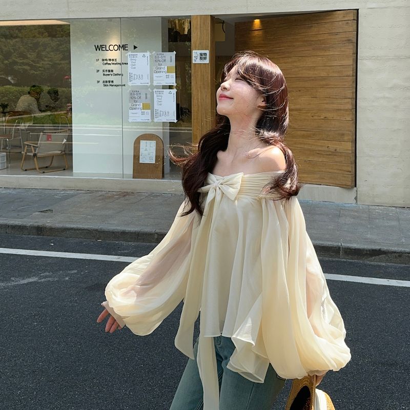 Off Shoulder Top - Chemisier asymétrique à épaules dénudées et