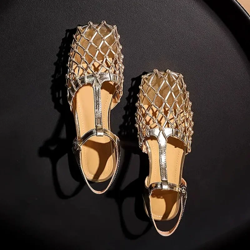 Women'S Fashion Trends Summer 2025 - Sandales mules femme en maille tressée