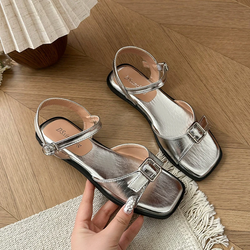 Women'S Fashion Trends Summer 2025 - 2025 nouvelles sandales plates pour femmes