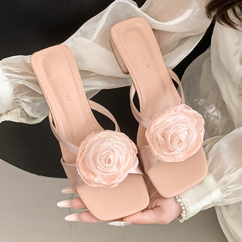 Women'S Fashion Trends Summer 2025 - Fleur femmes talons hauts sandales bout