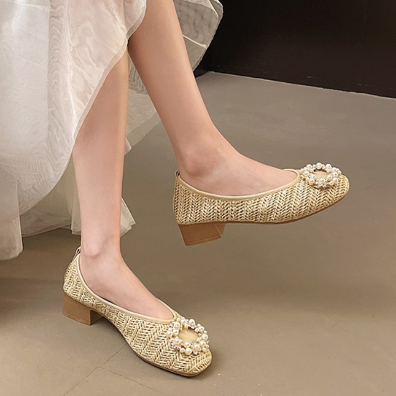 Chaussures plates de luxe en c - Women'S Fashion Trends Summer 2025 avis et prix
