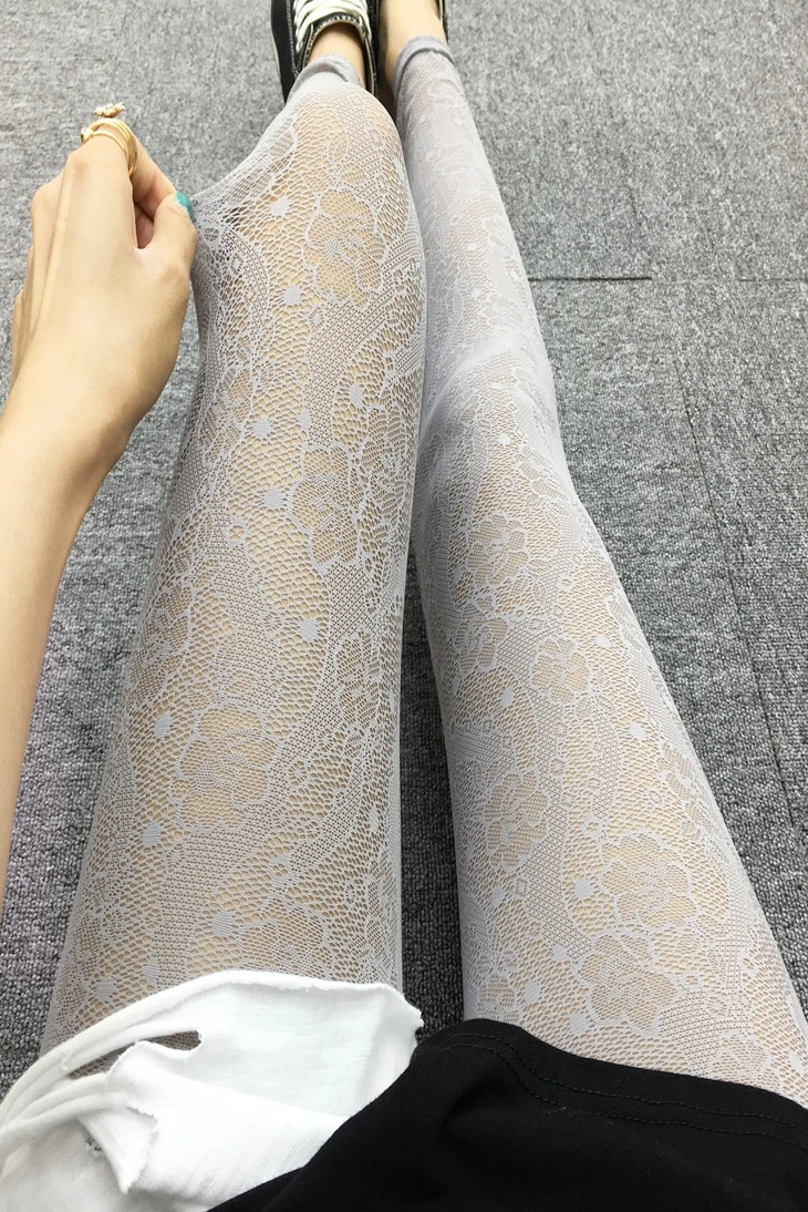 Pantalon sexy à neuf points en - Women'S Fashion Trends Summer 2025 avis et prix