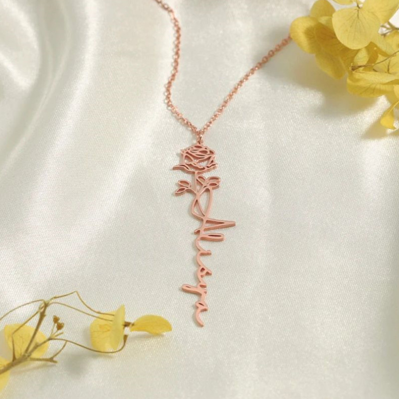 Collier en acier inoxydable av - Women Fashion Name Ideas avis et prix