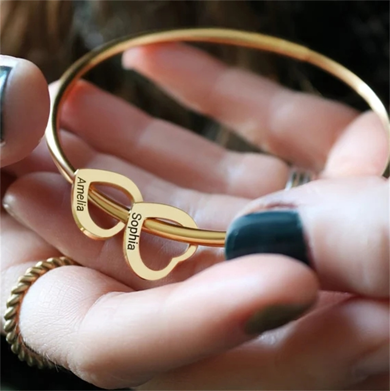 Bracelet à breloques en forme  - Women Fashion Name Ideas avis et prix