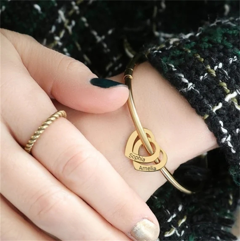 Bracelet à breloques en forme  - Women Fashion Name Ideas avis et prix